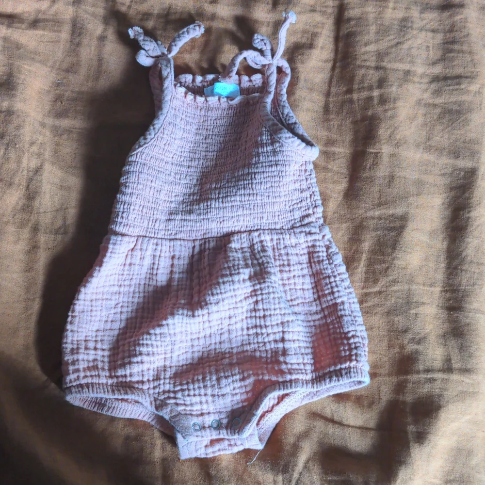 Romper - Picture 1 of 3